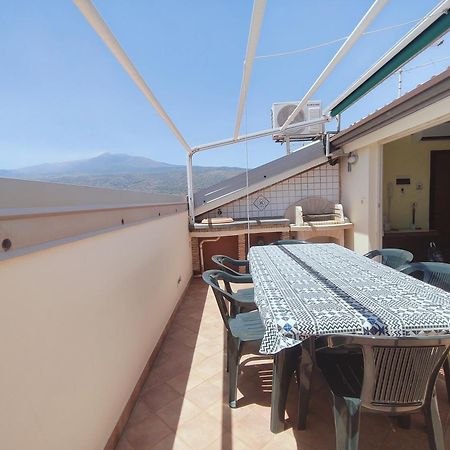 Apartamento Sicilia, Mansarda Le Due Terrazze Mascali Exterior foto